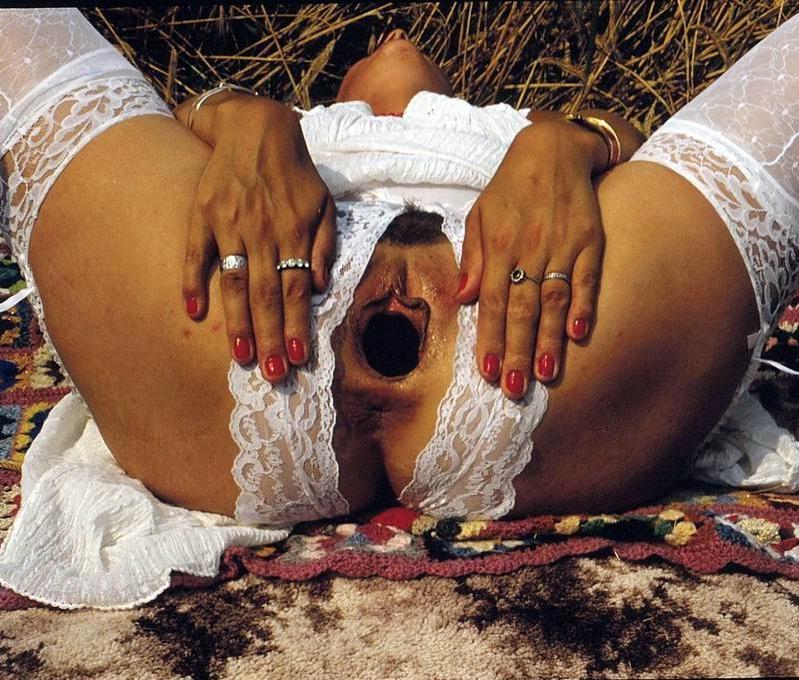 12P extreme fisting and pussy object insertions