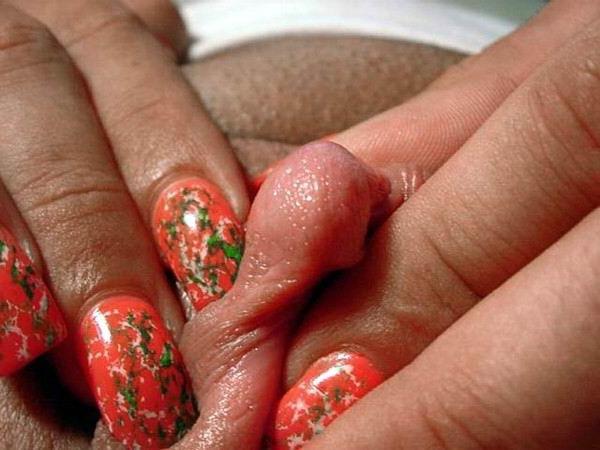 16P huge swollen meaty clits close ups