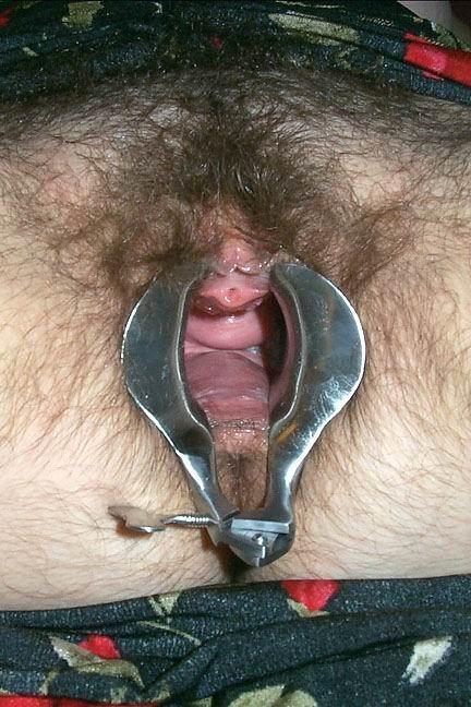 12P extreme pussy fisting and insertions