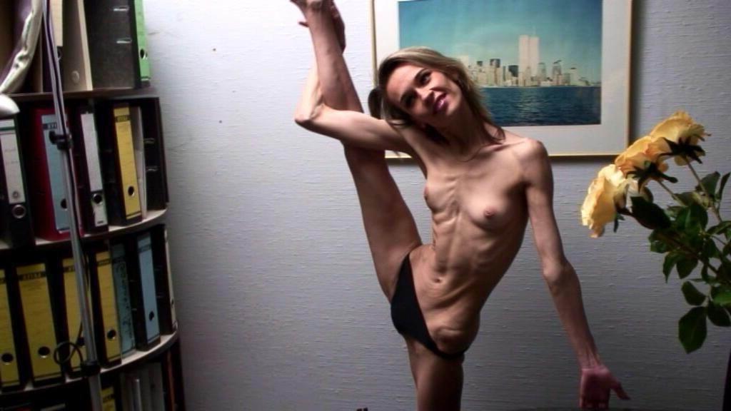 15P Skinny girls