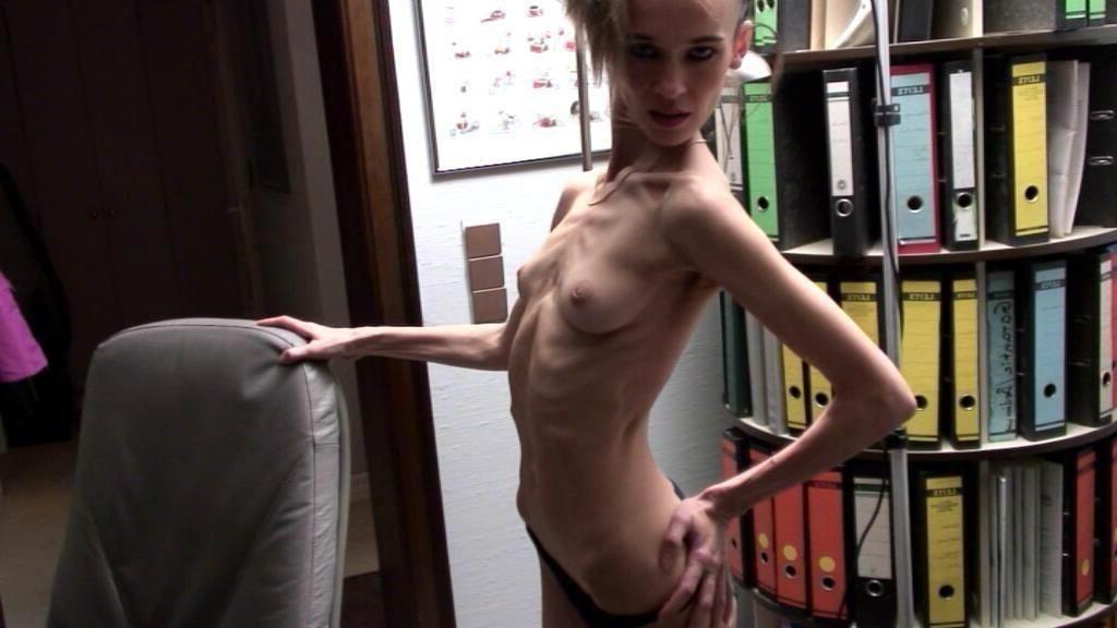 15P Skinny girls