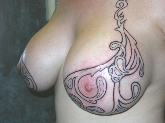 15P Extreme tattoo and piercing