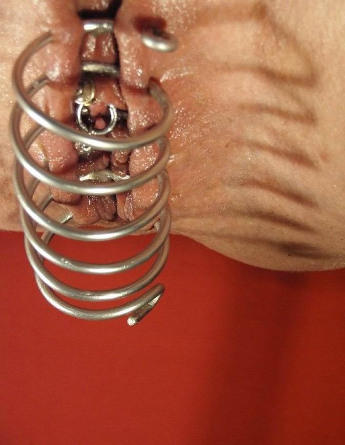 15P Extreme tattoo and piercing