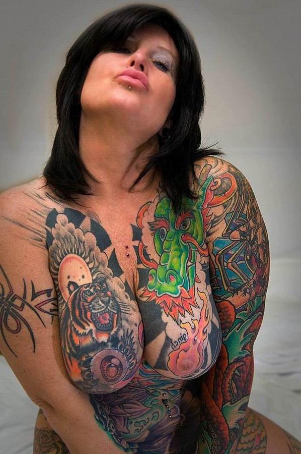 17P Extreme tattoo and piercing