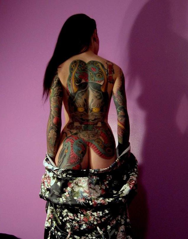 17P Extreme tattoo and piercing