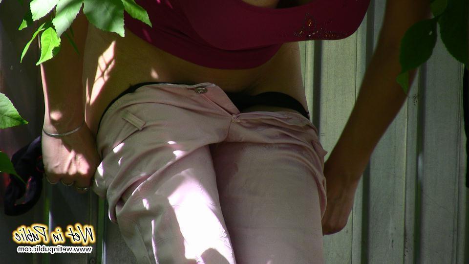 16P Chick wets herself in the corner right by her apartment building door