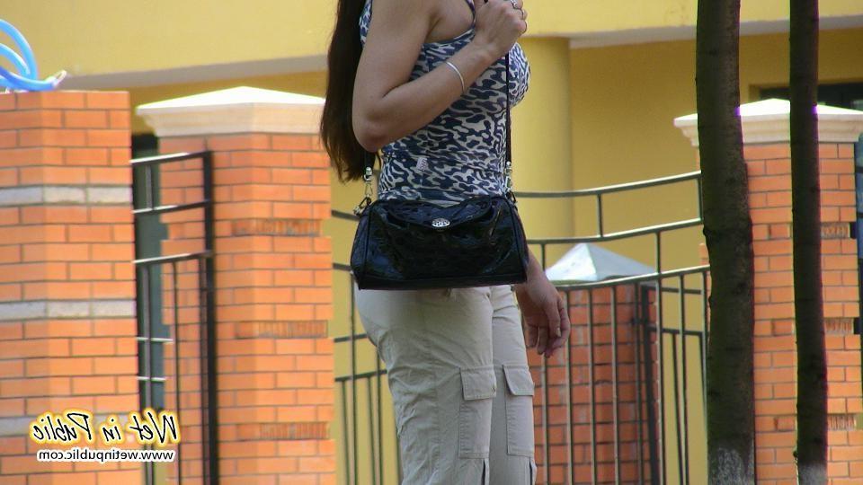 16P Chick wets herself and has to change her panties right in a public park
