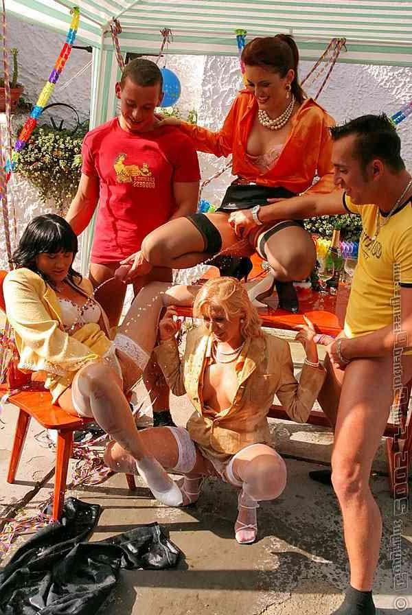 16P Group sex with piss play