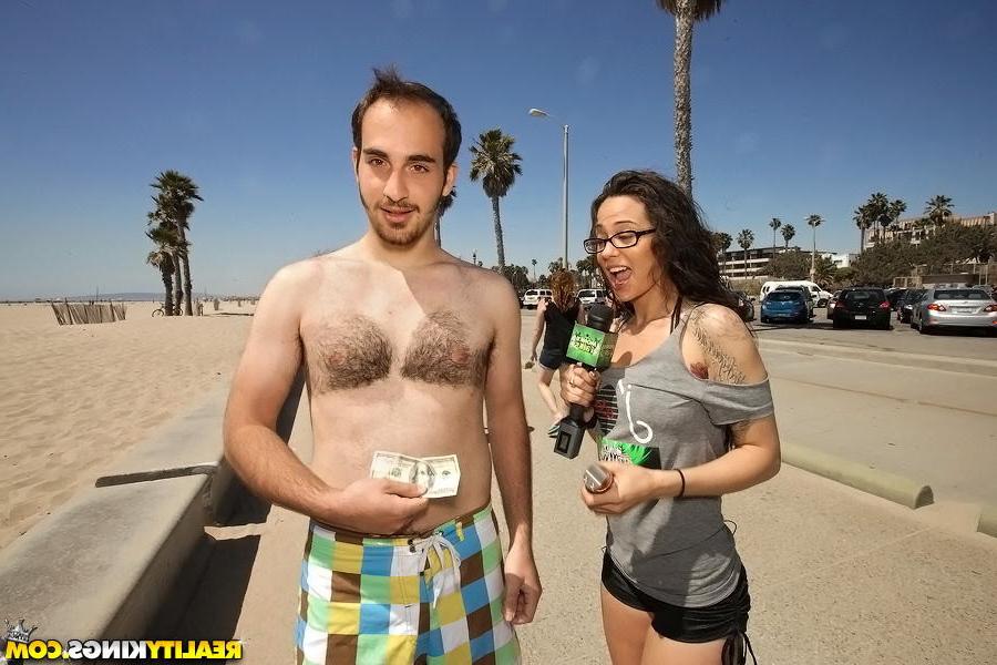 15P Funny amateur paid to fuck snowman and more bizarre sexual dares