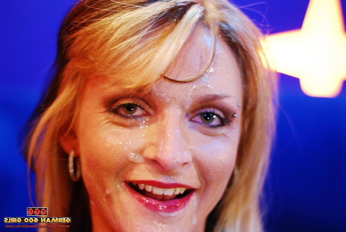 15P blonde bukkake slut's face glazed with spunk