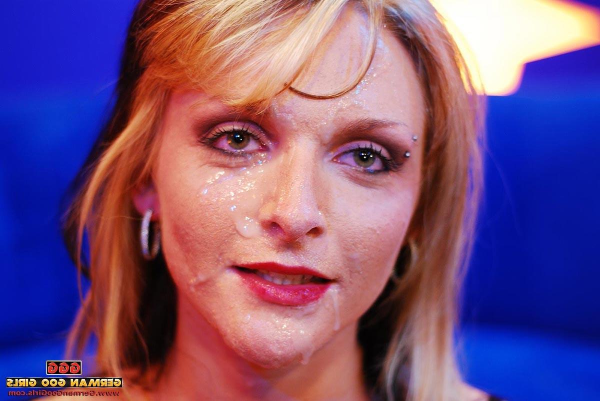 15P blonde bukkake slut's face glazed with spunk