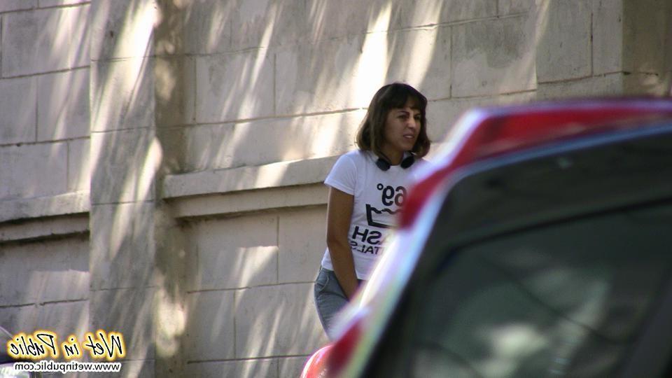 12P Explicit public jeans wetting and removing them a few minutes later