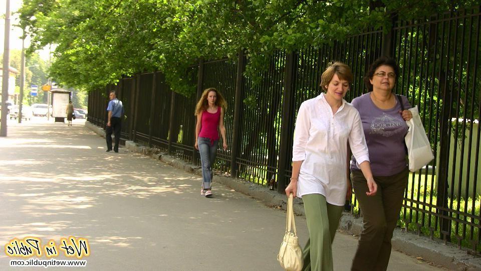 12P Detailed report from the street where a girl pissed in her tight jeans