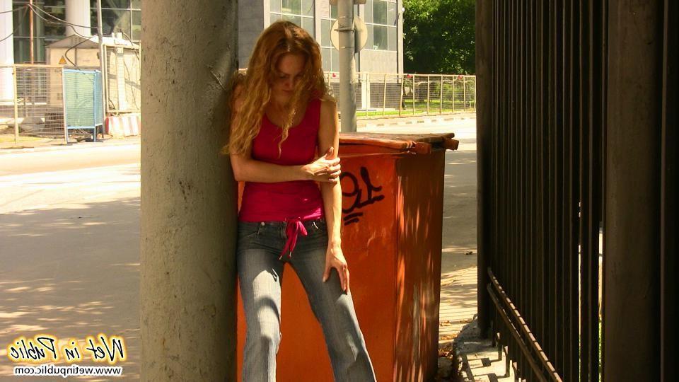 12P Detailed report from the street where a girl pissed in her tight jeans