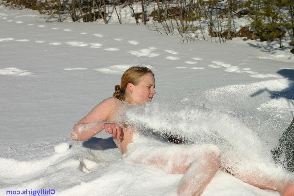 19P Naked girl freezing in snow