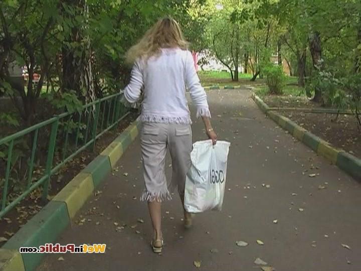 15P Blond has sipped some beer and pissed in her white breeches in public