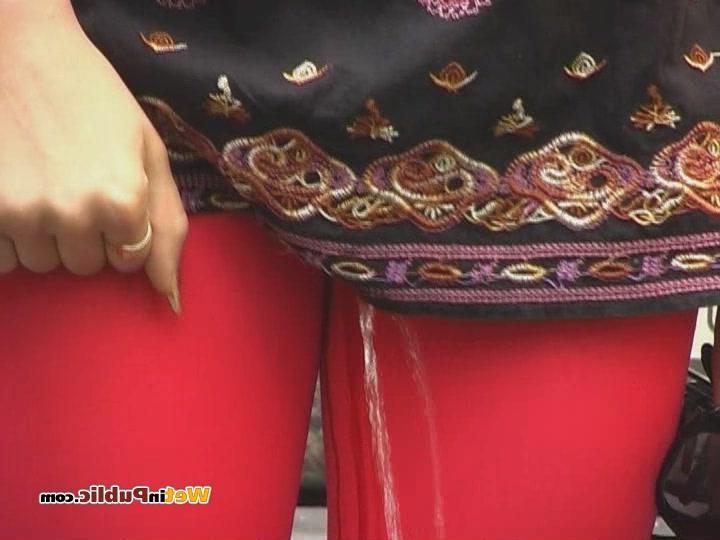 15P Public leggings drenching by a wench who needed to piss desperately