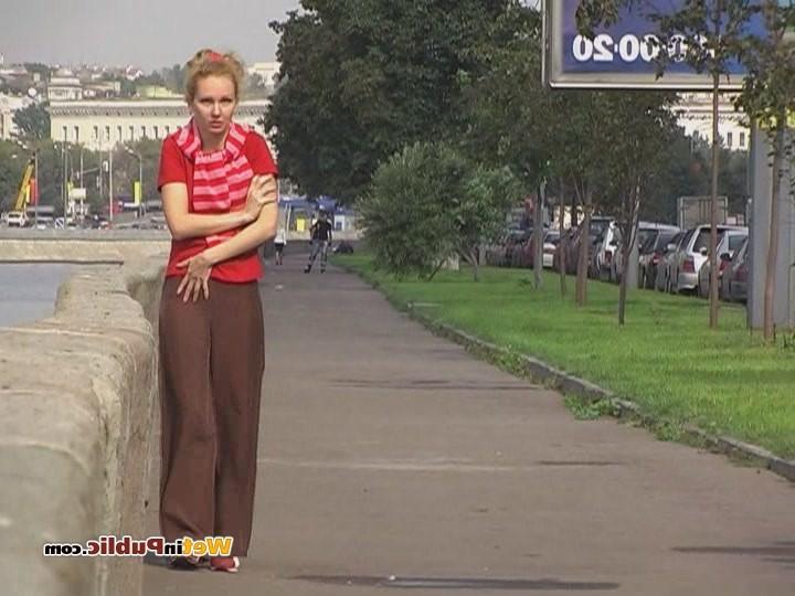 15P Confused pussycat relieves herself right in her pants in public place