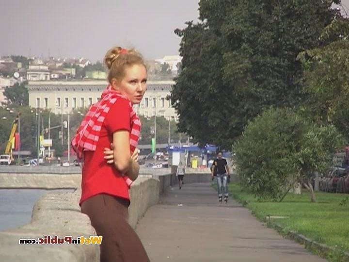 15P Confused pussycat relieves herself right in her pants in public place
