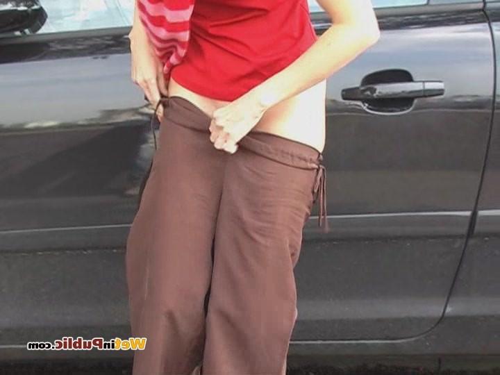 15P Confused pussycat relieves herself right in her pants in public place