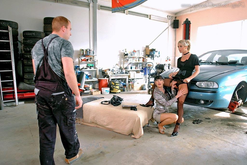 19P Fully clothed babes and a car mechanic take a golden shower
