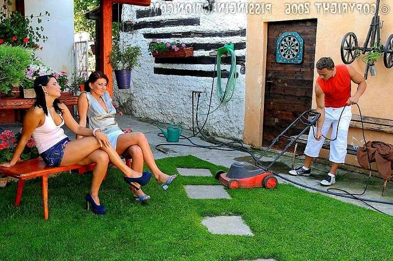 20P Guys pee on girls after they peed on them selves in the garden