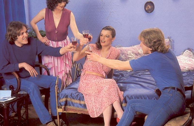 16P Two seventies ladies sharing two big retro dicks