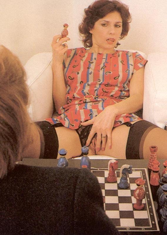 15P Retro lady shagged in her tight fuckholes