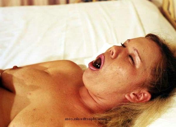 16P amateur bizarre bottle insertion