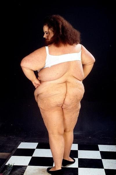 16P Bizzare fat slut