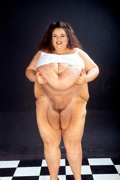 16P Bizzare fat slut