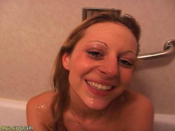 15P Piss drinking blonde hoe