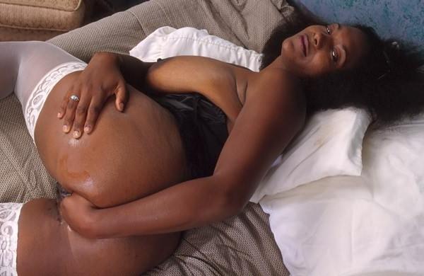 18P Black Pussy Fisting