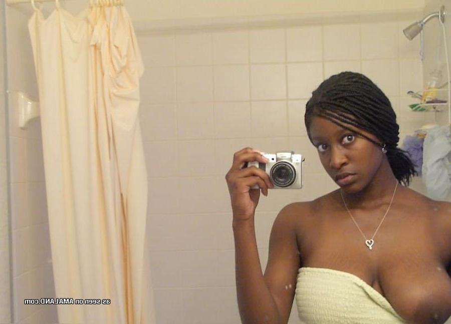 15P Ebony chicks teasing with their juicy jugs