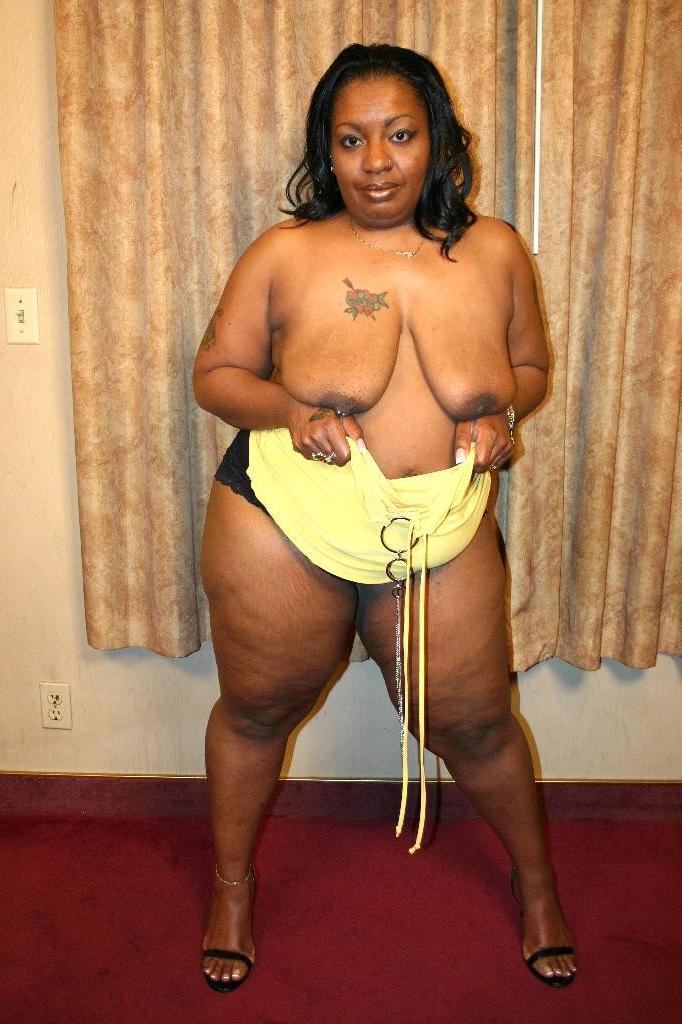 16P Big ass ebony BBW Carmyell slurping a big black cock and takes it in her cunt by