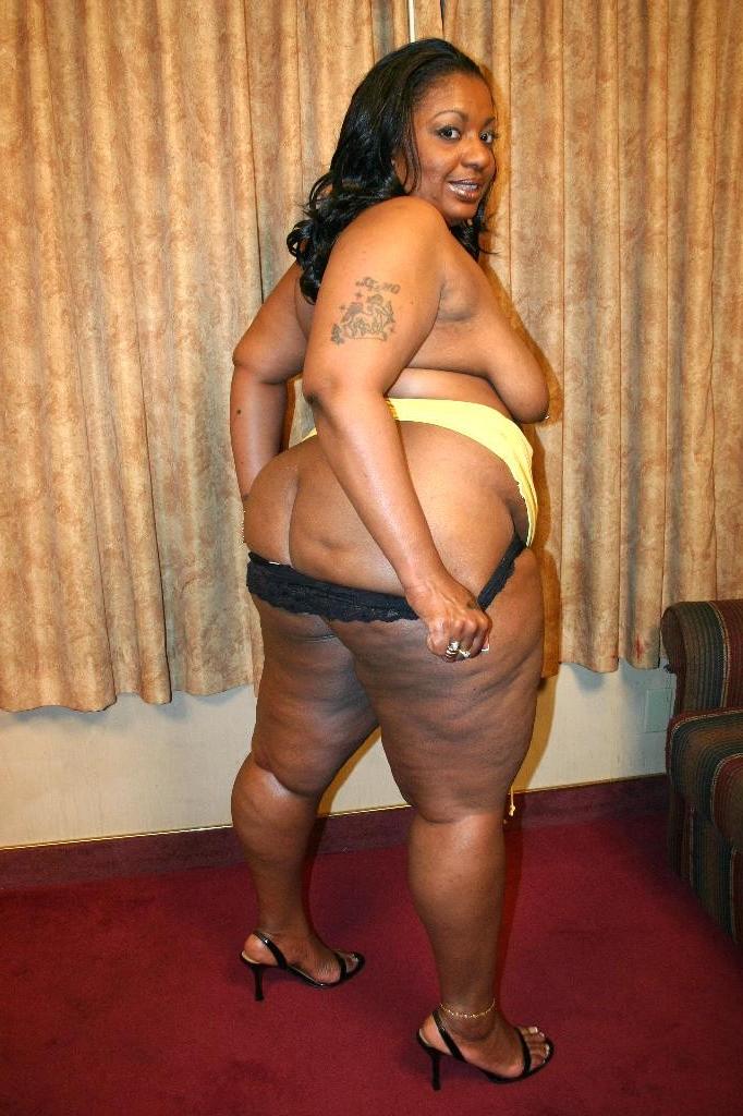 16P Big ass ebony BBW Carmyell slurping a big black cock and takes it in her cunt by