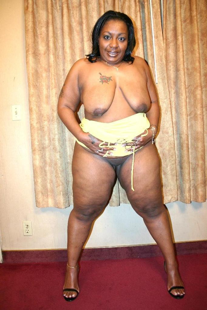 16P Big ass ebony BBW Carmyell slurping a big black cock and takes it in her cunt by