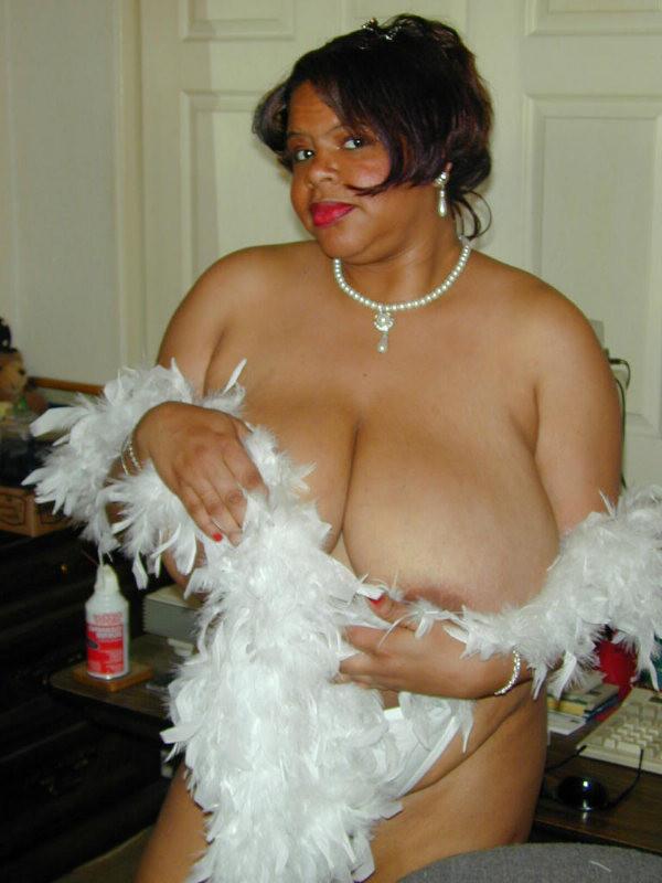 15P Monster tits ebony fattie in office