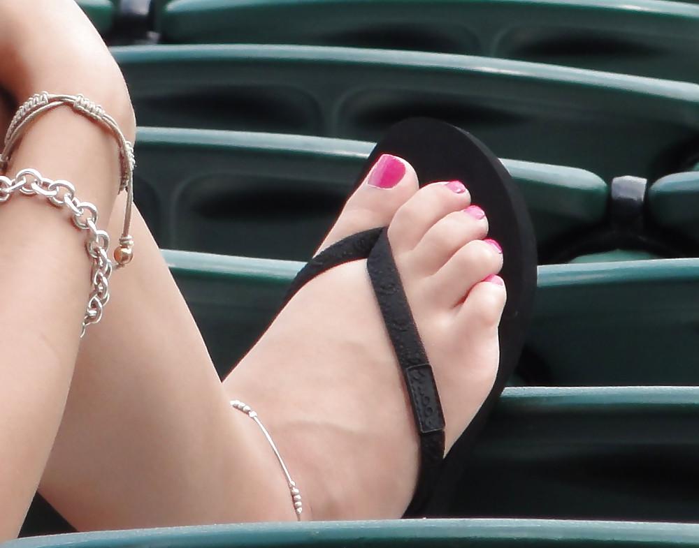 25P Candid feet at the ballpark