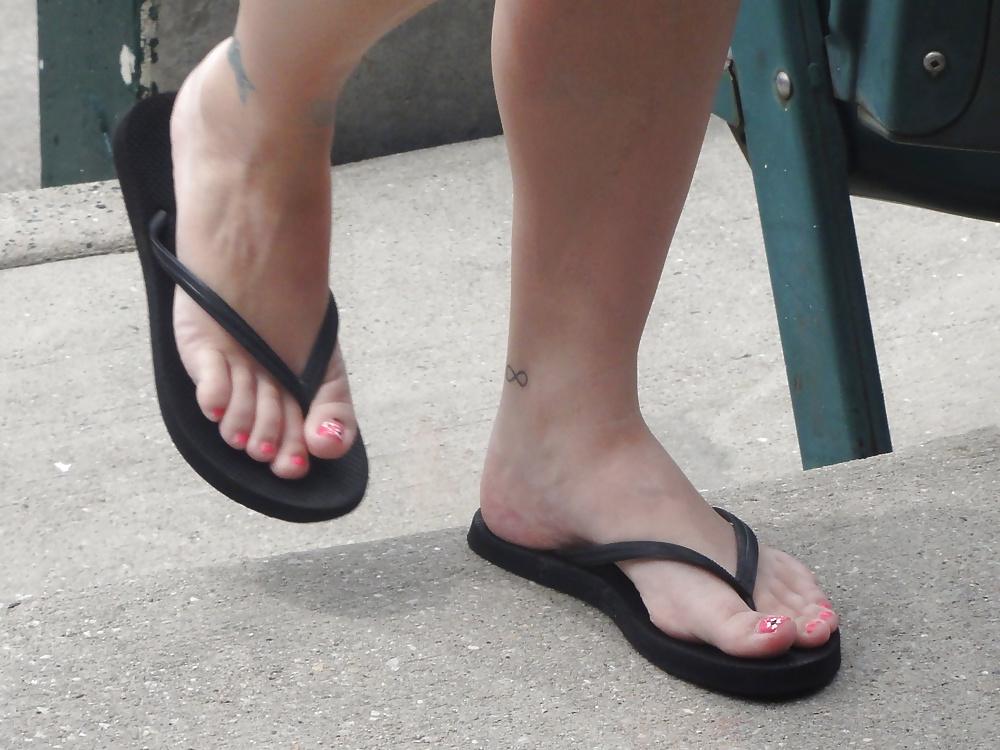 25P Candid feet at the ballpark