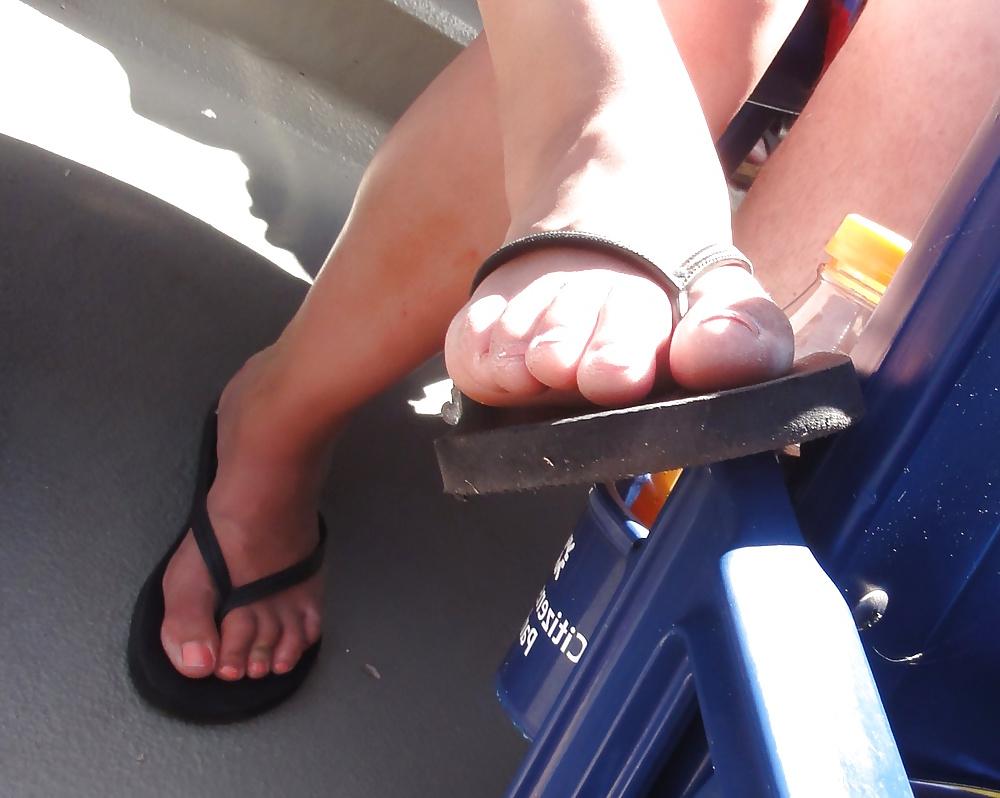 25P Candid feet at the ballpark