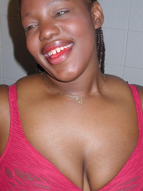 19P Chubby ebony fucked in fattie pussy