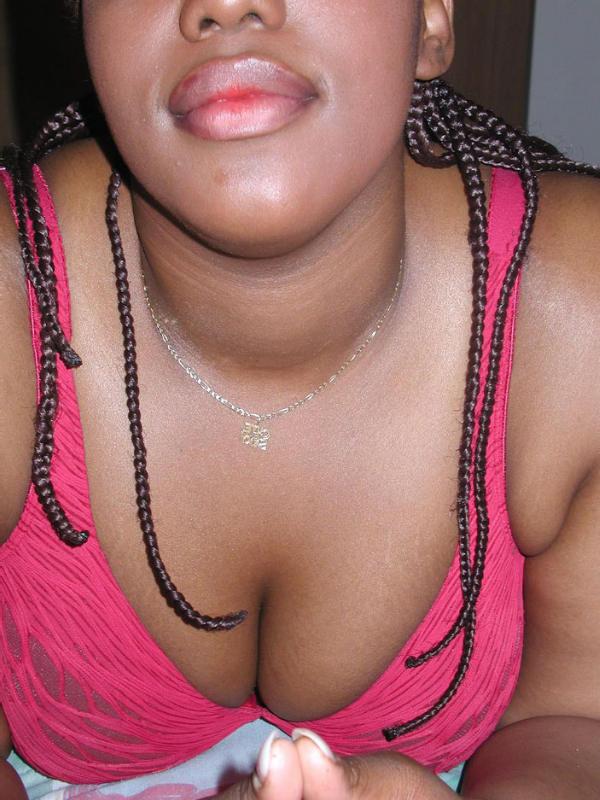 19P Chubby ebony fucked in fattie pussy