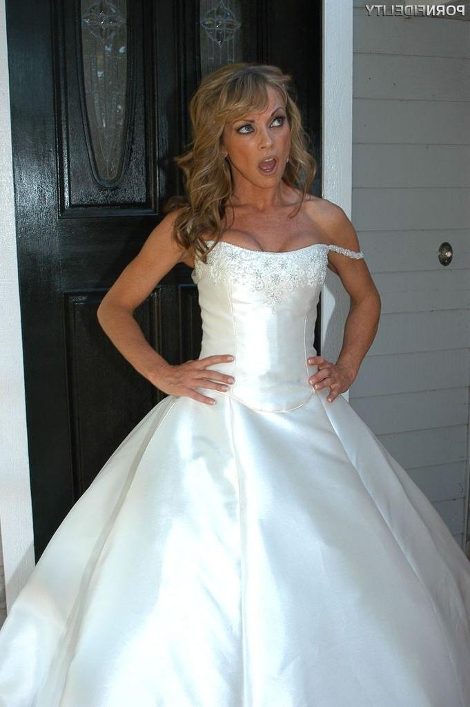 16P Shayla LaVeaux in her trailer park wedding night
