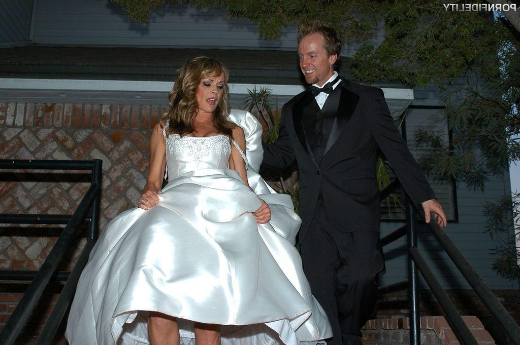16P Shayla LaVeaux in her trailer park wedding night