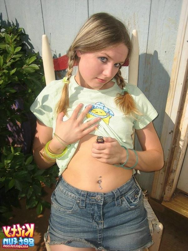 12P Kitty Karsen get fun