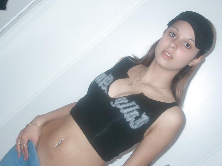 25P Cute Little Latin Teen - Portugal