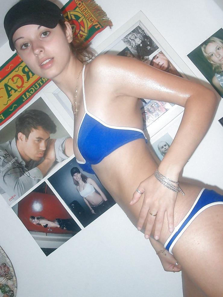 25P Cute Little Latin Teen - Portugal
