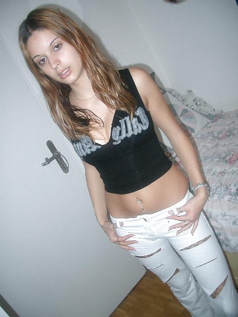 25P Cute Little Latin Teen - Portugal