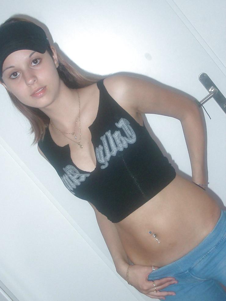 25P Cute Little Latin Teen - Portugal